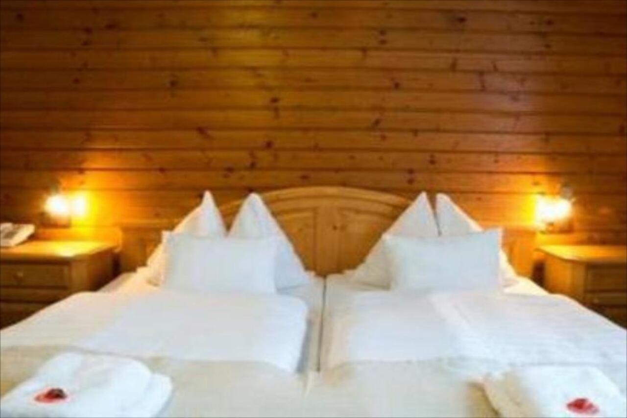 Hotel Hoch Tirol Fieberbrunn Exterior foto