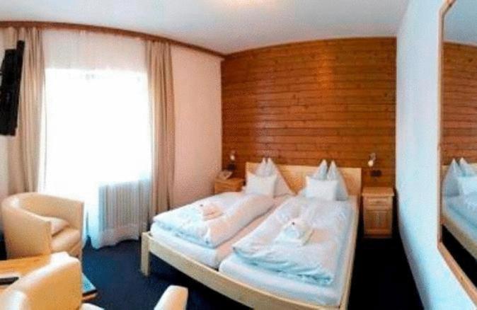 Hotel Hoch Tirol Fieberbrunn Exterior foto